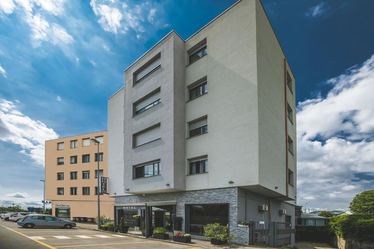 גרוגליאסקו Piccolo Hotel Allamano מראה חיצוני תמונה